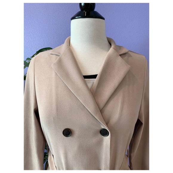 Slim Fitted Double Breasted Trench Coat with belt